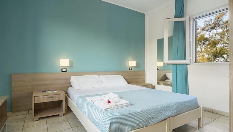 Hotel Dei Bizantini & Villaggio Campo Dei Messapi San Pietro in Bevagna Eksteriør billede