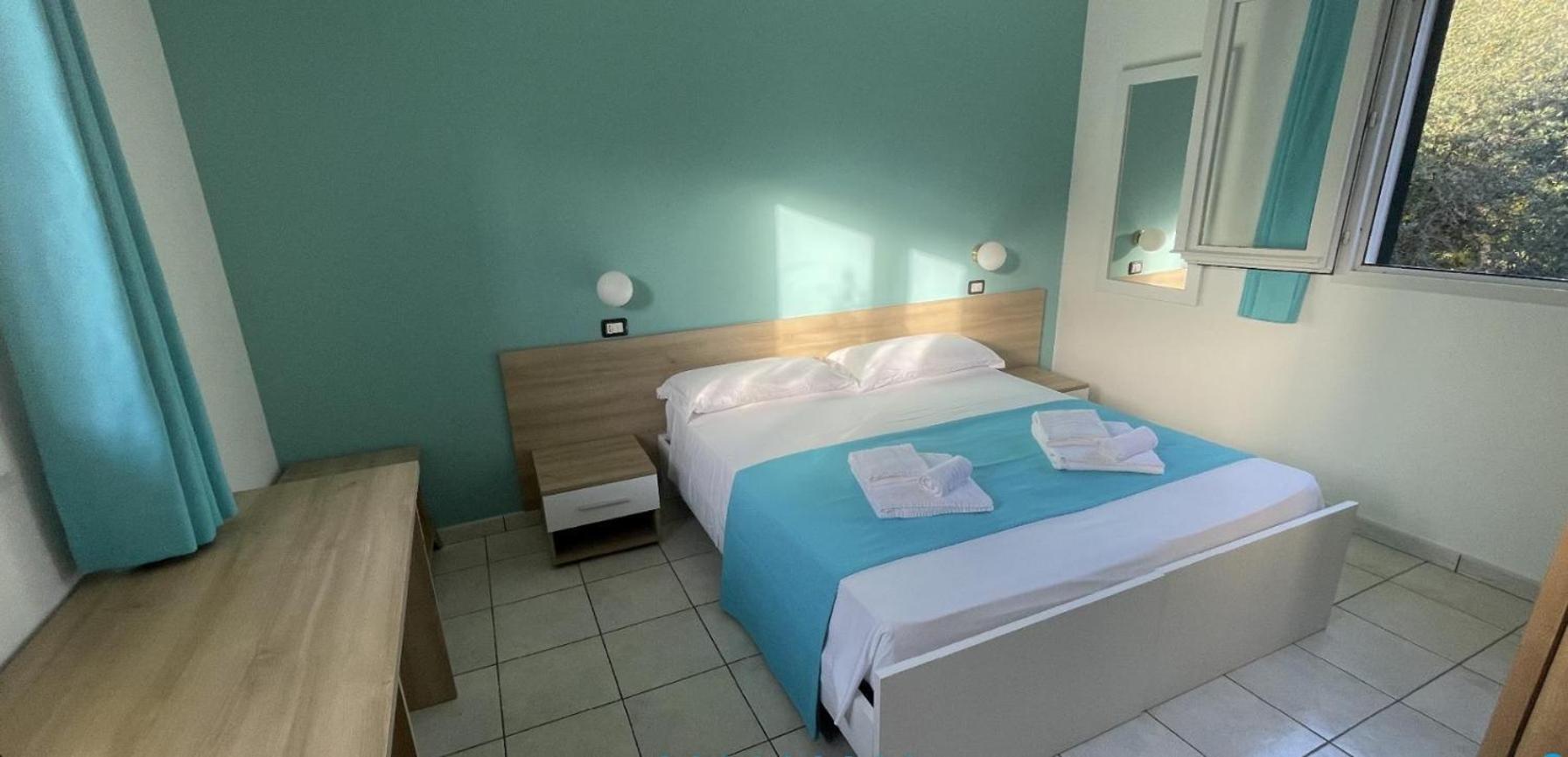 Hotel Dei Bizantini & Villaggio Campo Dei Messapi San Pietro in Bevagna Eksteriør billede