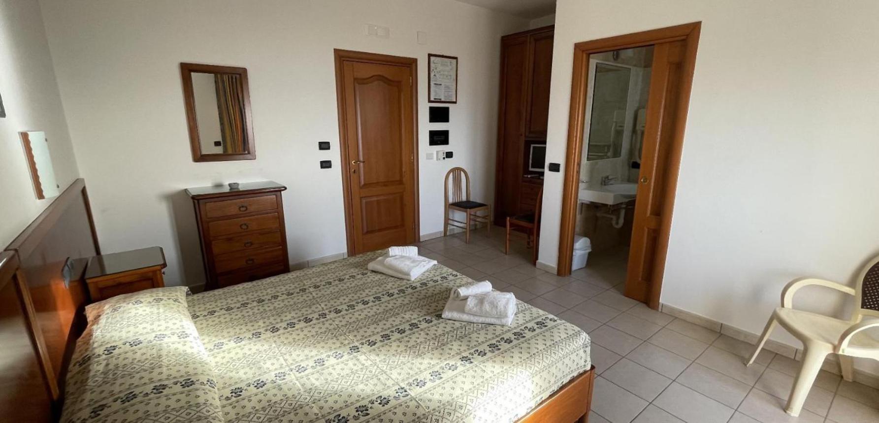 Hotel Dei Bizantini & Villaggio Campo Dei Messapi San Pietro in Bevagna Eksteriør billede